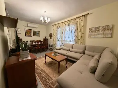 Appartamento 2+1 in affitto a Brryli, Tirana, 80 m². Foto 1 di 7