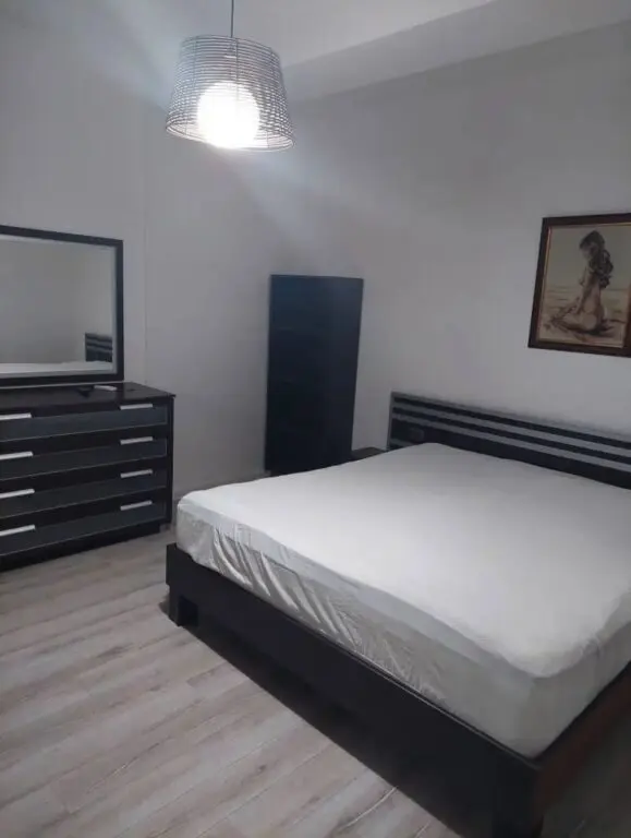 Shtëpi private 2+1 me qera në Rruga Mihal Grameno, Tiranë, 150 m²