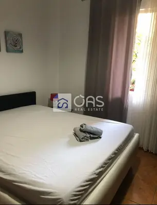 Appartamento 1+1 in affitto a Komuna e Parisit, Tirana, 60 m². Foto 3 di 3