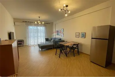 Apartment 1+1 for rent in Rruga e re, Vlorë, 65 m². Photo 3 of 11