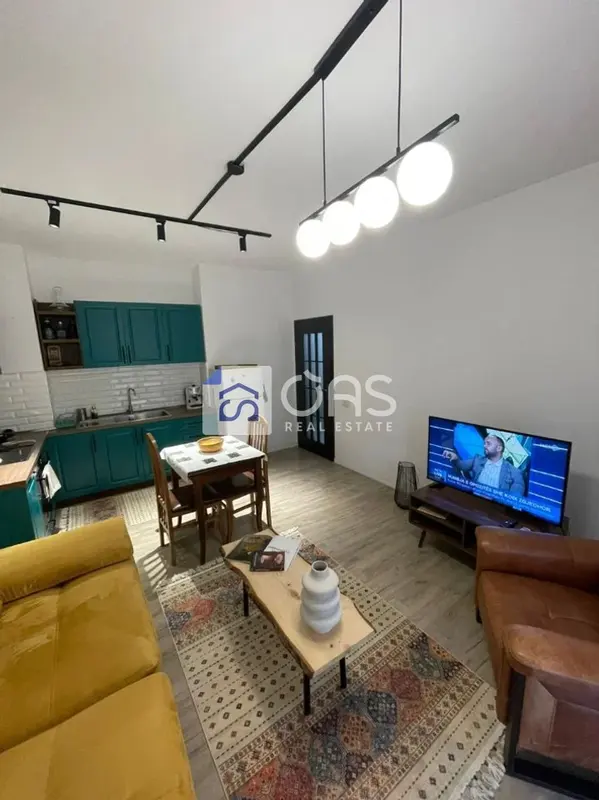 Appartamento 1+1 in affitto a Rruga e Dibrës, Tirana, 65 m²