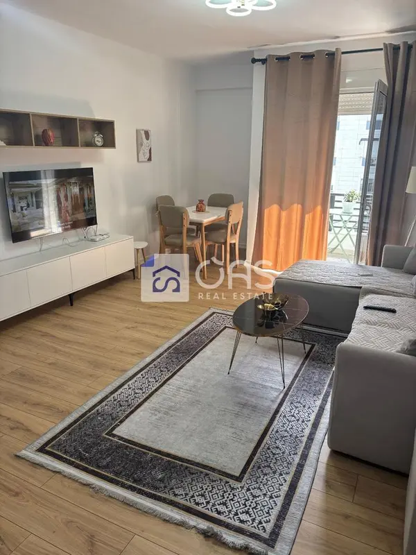 Apartment 2+1 for rent in Kompleksi Star, Tirana, 100 m²
