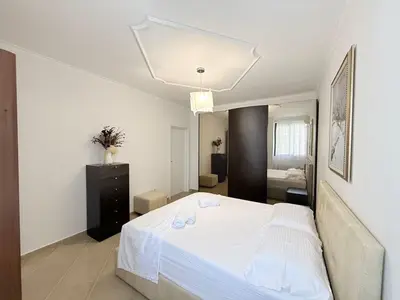 Apartament 2+1 me qera në Ish Ekspozita, Tiranë, 73 m². Foto 6 nga 11