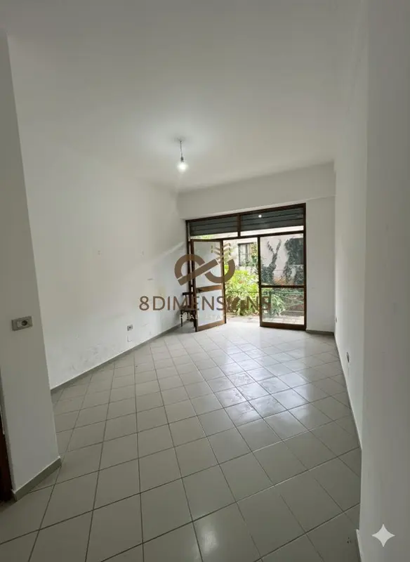 Negozio in affitto a Rruga Maliq Muco, Tirana, 22 m²