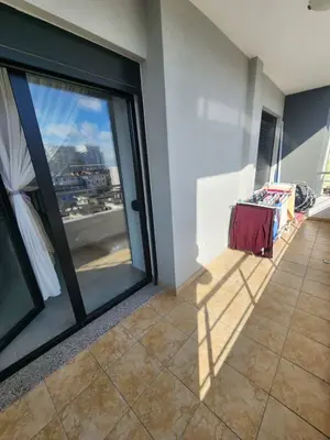 Apartament 2+1 me qera në Rruga Mujo Ulqinaku, Durrës, 90 m². Foto 3 nga 11