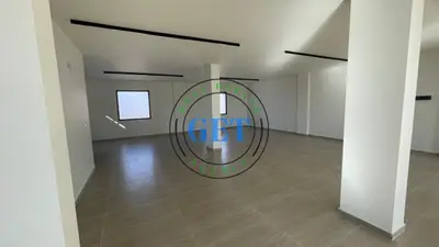 Locale commerciale in affitto a Tregu Industrial, Durazzo, 170 m². Foto 3 di 4