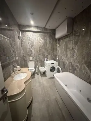 Apartment 3+1 for rent in Rruga Bilal Sina, Tirana, 130 m². Photo 5 of 8