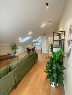 Appartamento 3+1 in affitto a Kodra e Priftit, Tirana, 166 m². Foto 2 di 8