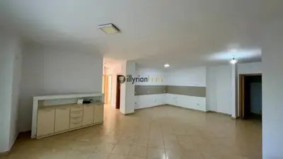 Appartamento 3+1 in affitto a Tirana, 138 m². Foto 3 di 11