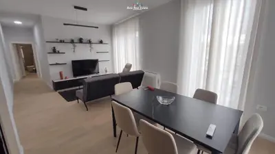 Appartamento 2+1 in affitto a Xhamia e Tabakeve, Tirana, 115 m². Foto 2 di 11