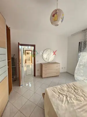 Apartament 2+1 me qera në Durrës, 100 m². Foto 2 nga 12