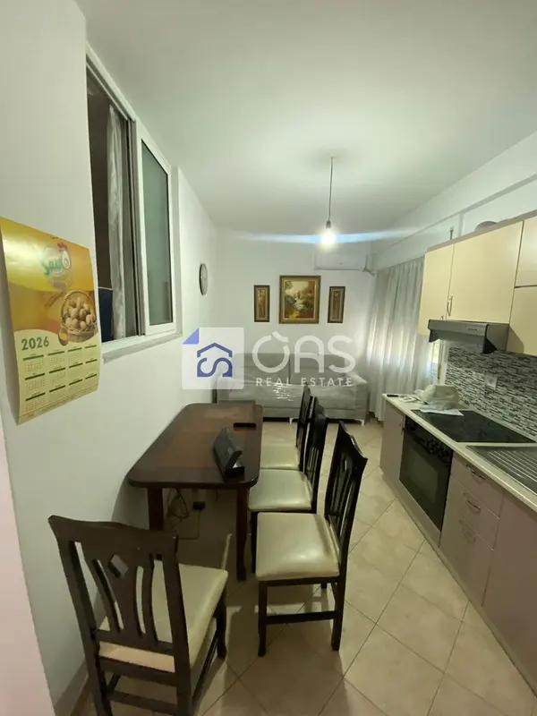 Appartamento 1+1 in affitto a Komuna e Parisit, Tirana, 55 m²