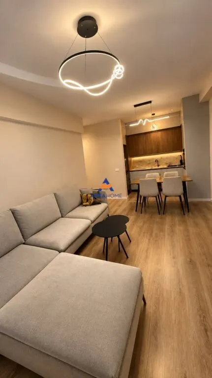 Apartament 2+1 me qera në Univers City, Tiranë, 92 m². Foto 1 nga 5