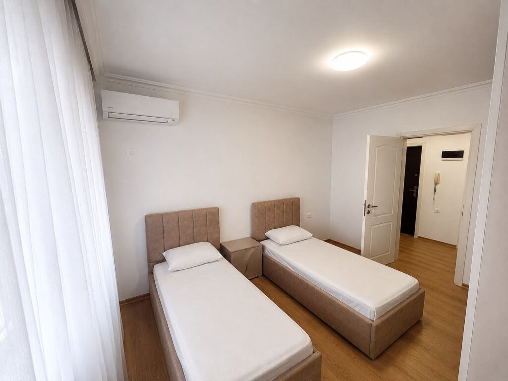 Apartament 2+1 me qera në Sheshi Skënderbej, Tiranë, 90 m². Foto 3 nga 3