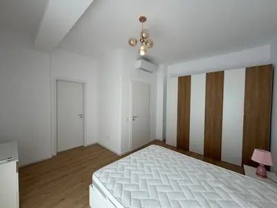 Vilë me qera në Liqeni i Farkes, Tiranë, 200 m². Foto 11 nga 12