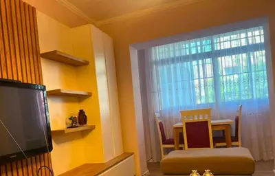 Apartament 3+1 me qera në Petro Nini Luarasi, Tiranë, 80 m². Foto 2 nga 9