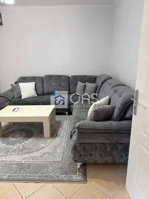 Appartamento 2+1 in affitto a Rruga 5 Maji, Tirana, 70 m². Foto 2 di 6
