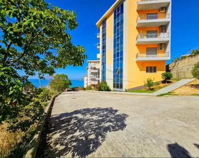 Apartament 2+1 me qera në Kompleksi Odeon, Vlorë, 86 m². Foto 8 nga 10