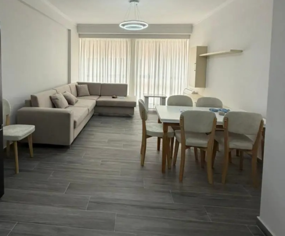 Appartamento 1+1 in affitto ad Astir, Tirana, 70 m². Foto 1 di 3