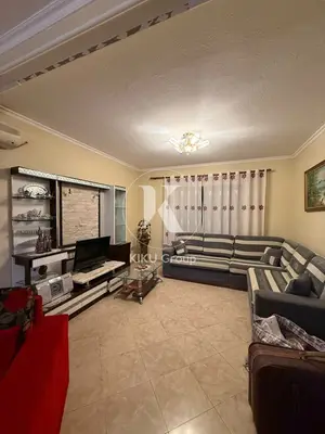 Vilë me qera në Vaqarr, Tiranë, 120 m². Foto 8 nga 12