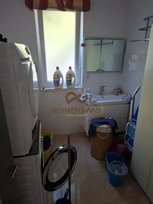 Vilë me qera në Blloku, Tiranë, 200 m². Foto 10 nga 12