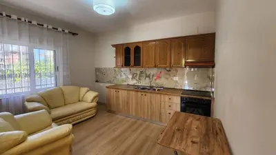 Vilë 2+1 me qera në Rruga Vellazerimi, Durrës, 100 m². Foto 6 nga 12