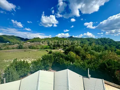 Bar or restaurant for rent in Peze, Tirana, 1,821 m². Photo 3 of 5