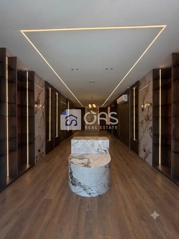Locale commerciale in affitto a Bulevardi Gjergj Fishta, Tirana, 73 m²