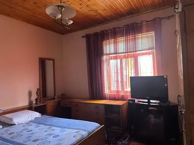 Casa indipendente in affitto a Rruga 1 Maj, Fier, 100 m². Foto 4 di 8