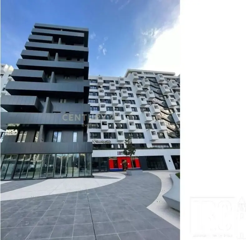 Locale commerciale in affitto a Rruga e Kavajës, Tirana, 113 m²