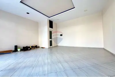 Negozio in affitto ad Albano dhe Romina, Valona, 50 m². Foto 6 di 9