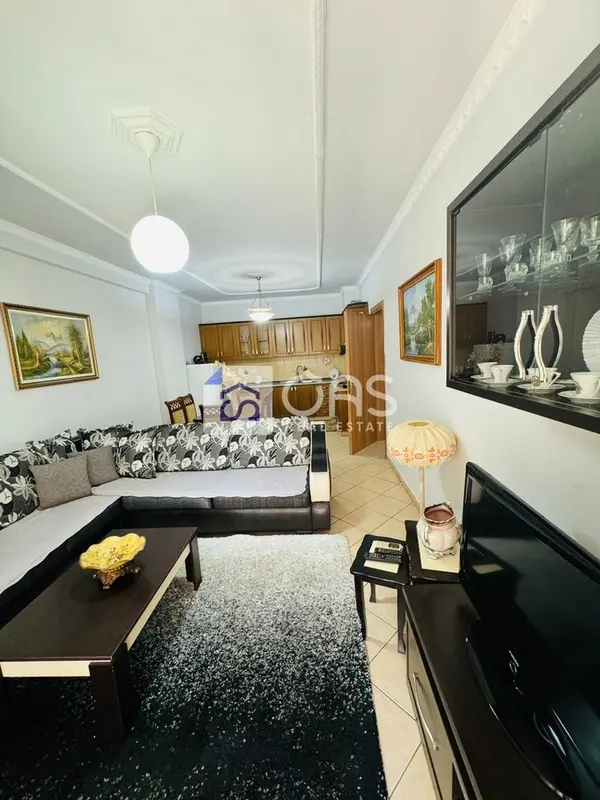Appartamento 2+1 in affitto ad Astir, Tirana, 120 m²