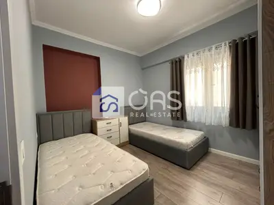 Apartment 2+1 for rent in Rruga e Barrikadave, Tirana, 80 m². Photo 4 of 12