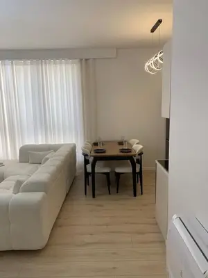 Apartament 1+1 me qera në Jordan Misja, Tiranë, 70 m². Foto 3 nga 8