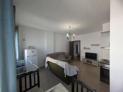 Apartament 1+1 me qera në Misto Mame, Tiranë, 60 m². Foto 1 nga 8