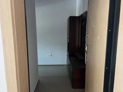 Apartament 2+1 me qera në Kombinat, Tiranë, 100 m². Foto 8 nga 8
