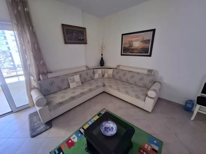Apartament 1+1 me qera në Lagja 13, Durrës, 60 m²