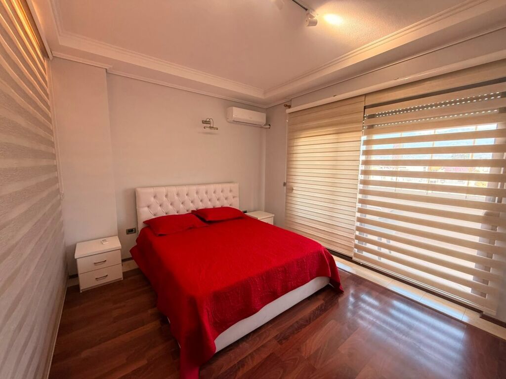 Appartamento 2+1 in affitto a Blloku, Tirana, 100 m². Foto 2 di 3