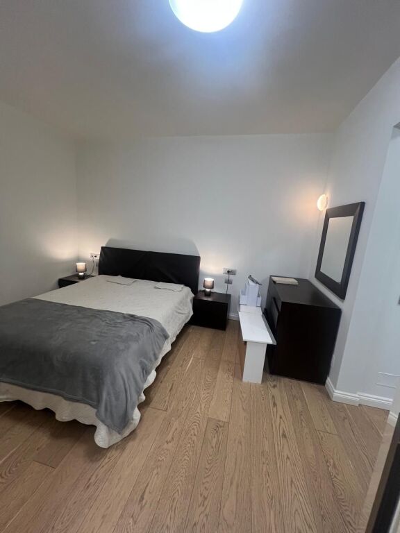 Apartment 2+1 for rent in Sheshi Willson, Tirana, 120 m². Photo 3 of 3