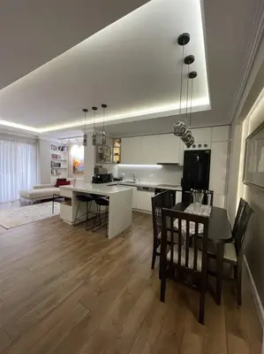 Apartament 2+1 me qera në Xhamlliku, Tiranë, 83 m². Foto 2 nga 7
