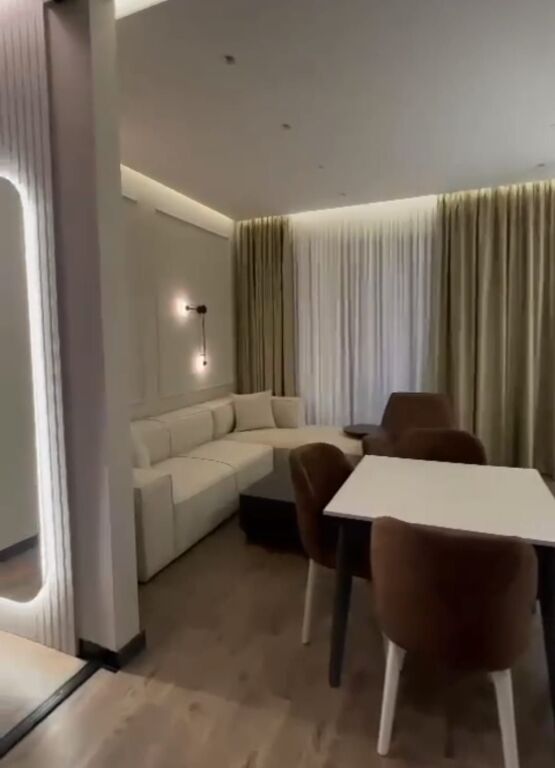 Apartment 1+1 for rent in Kompleksi Delijorgji, Tirana, 70 m². Photo 1 of 3