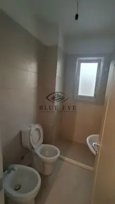 Appartamento 2+1 in affitto a Rruga Jahja Ballhysa, Durazzo, 98 m². Foto 11 di 12