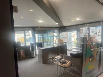 Zyrë me qera në Tregu Elektrik, Tiranë, 250 m². Foto 4 nga 5