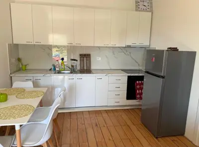 Apartment 1+1 for rent in Uji i Ftohtë, Vlorë, 64 m². Photo 4 of 5