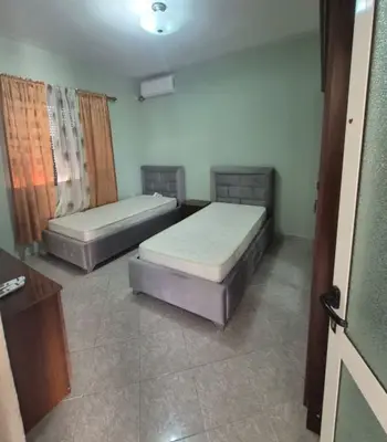 Appartamento 2+1 in affitto a Rruga Haxhi Hysen Dalliu, Tirana, 90 m². Foto 2 di 3