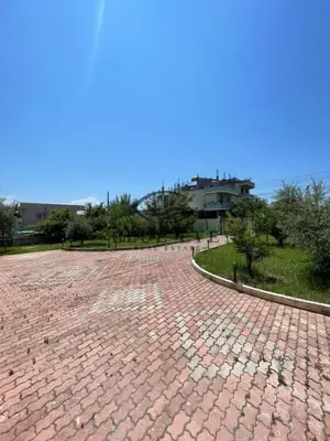 Vilë 2+1 me qera në Plazh, Durrës, 150 m². Foto 2 nga 11