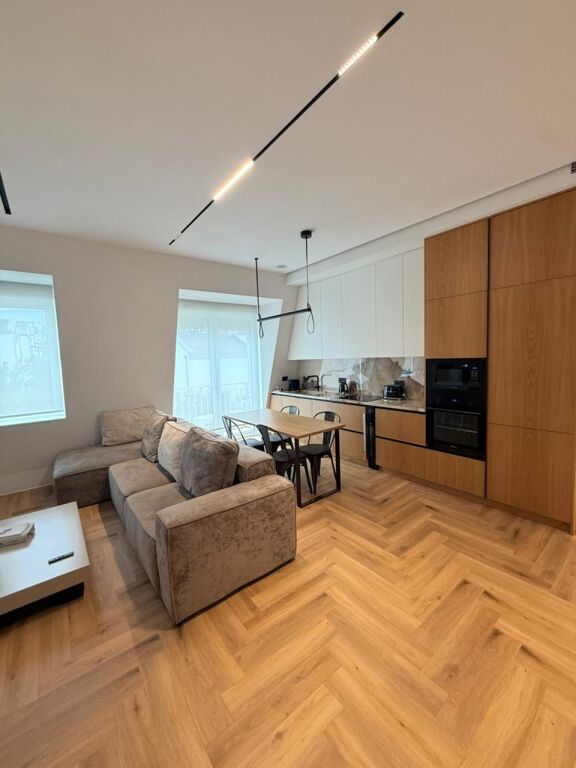 Appartamento 2+1 in affitto a TEG, Tirana, 135 m². Foto 1 di 3