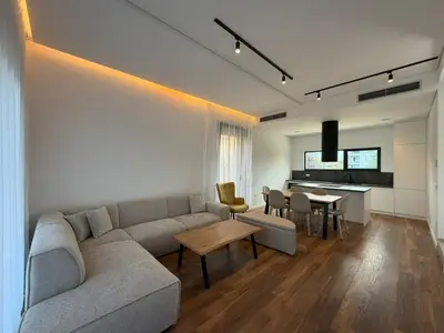 Villa for rent in Mullet, Tirana, 610 m². Photo 4 of 12