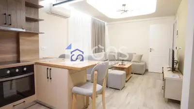 Apartment 1+1 for rent in 21 Dhjetori, Tirana, 70 m². Photo 2 of 5