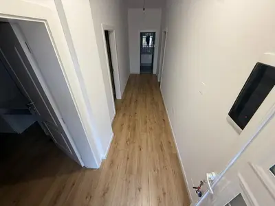 Apartament 2+1 me qera në TEG, Tiranë, 120 m². Foto 1 nga 6